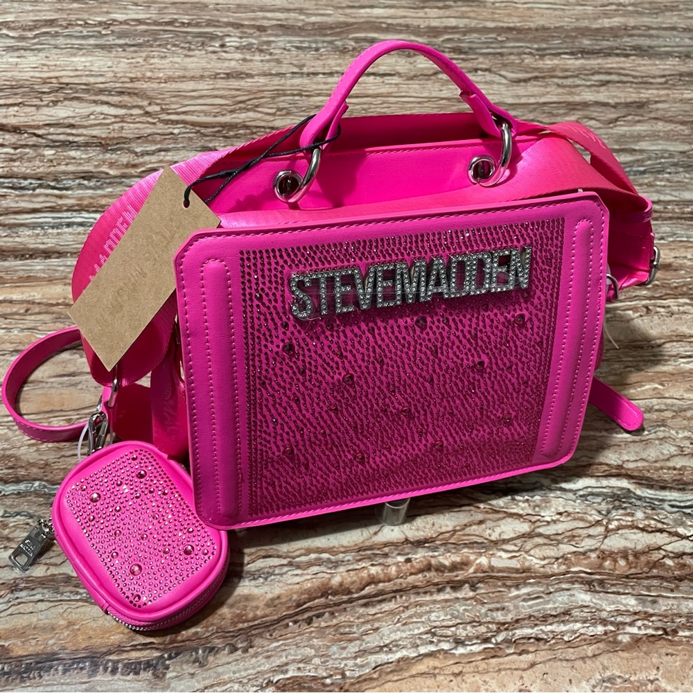 Steve Madden - Picture 1 of 11